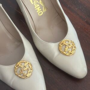 Salvatore Ferragamo Cream and Gold Women's Shoes